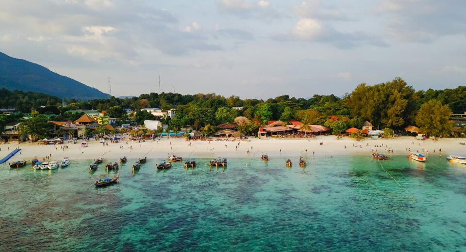Thailand to Launch Free Domestic Flights Scheme for Tourists