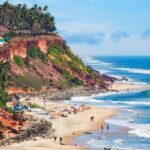 MakeMyTrip Restructures Leadership: Mohit Kabra Named COO, Dipak Bohra Appointed CFO