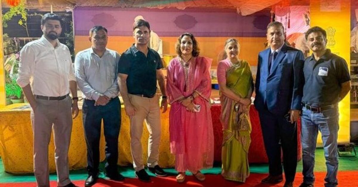 J&K Tourism Shines at Bharat Parv 2025, Showcasing Culture & Cuisine in Gujarat