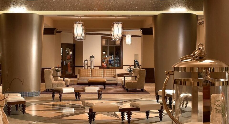 How Smart Hotels Are Using Technology to Improve Guest Experience
