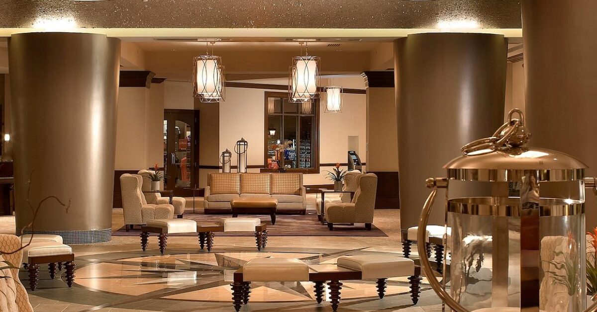 How Smart Hotels Are Using Technology to Improve Guest Experience