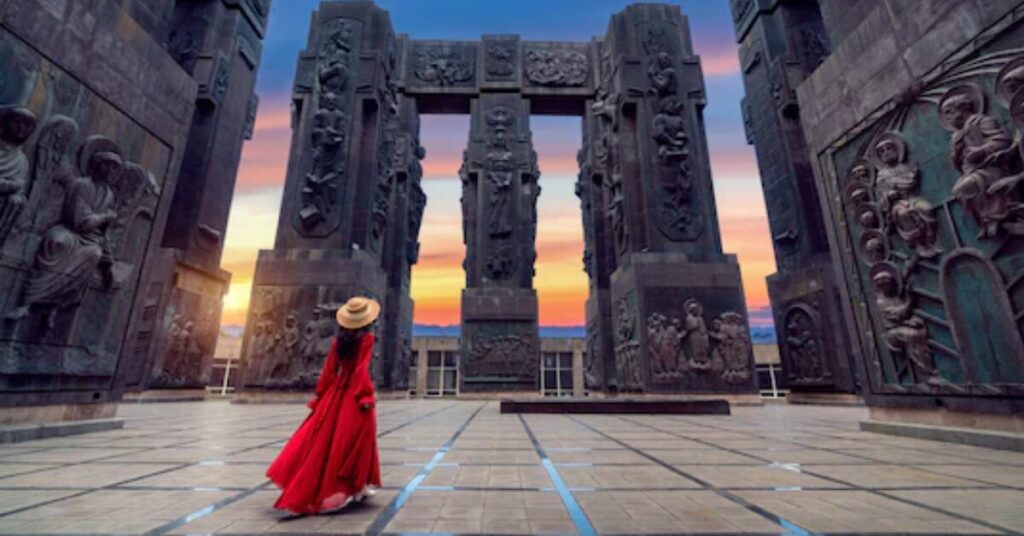 Cultural Apprenticeships in Travel: Beyond Traditional Sightseeing