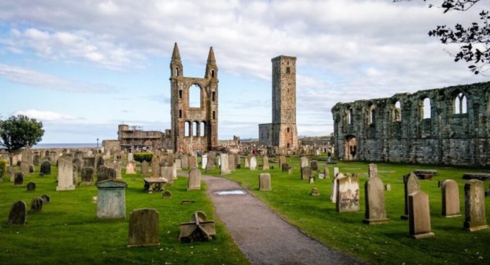 Cemetery Tourism: Exploring Historic Graveyards Around the World